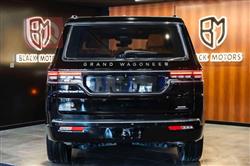 Jeep Grand Wagoneer